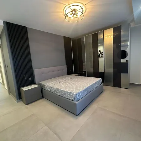 公寓 Modern Ground Floor Maisonette - Blanch *